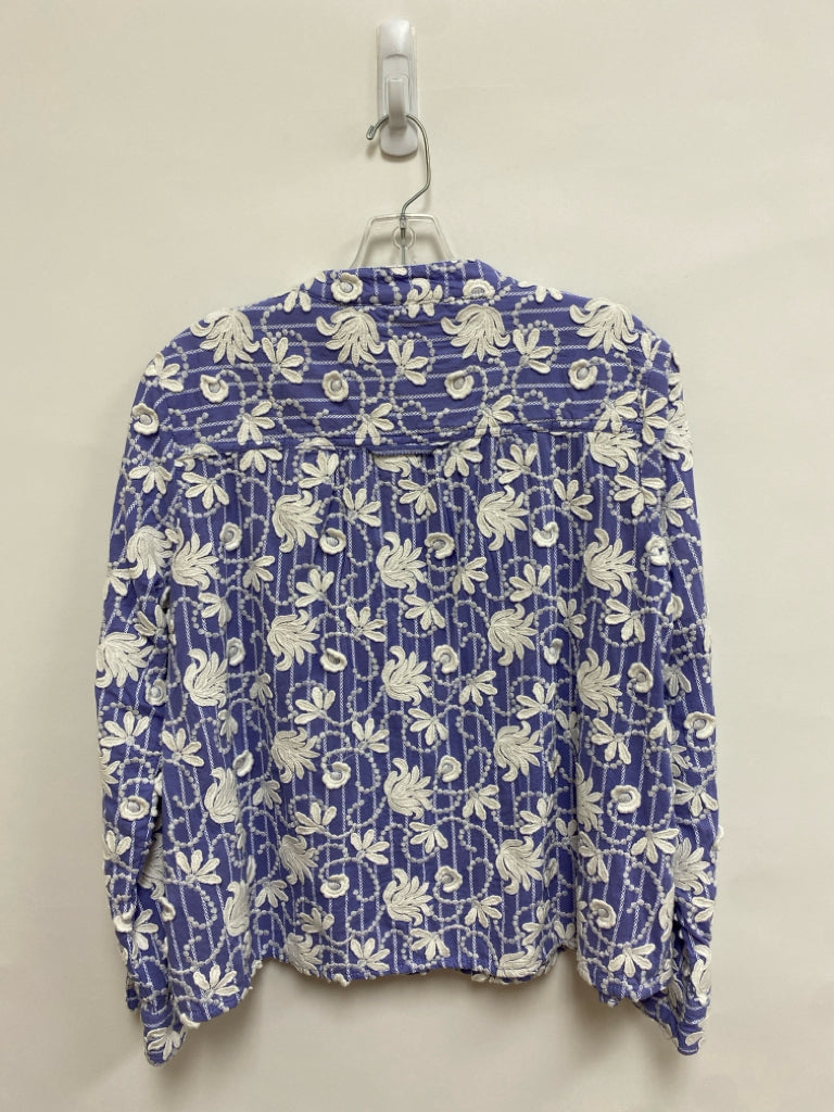 Pilcro Size XS Periwinkle White Applique Embroidered Ladies Top