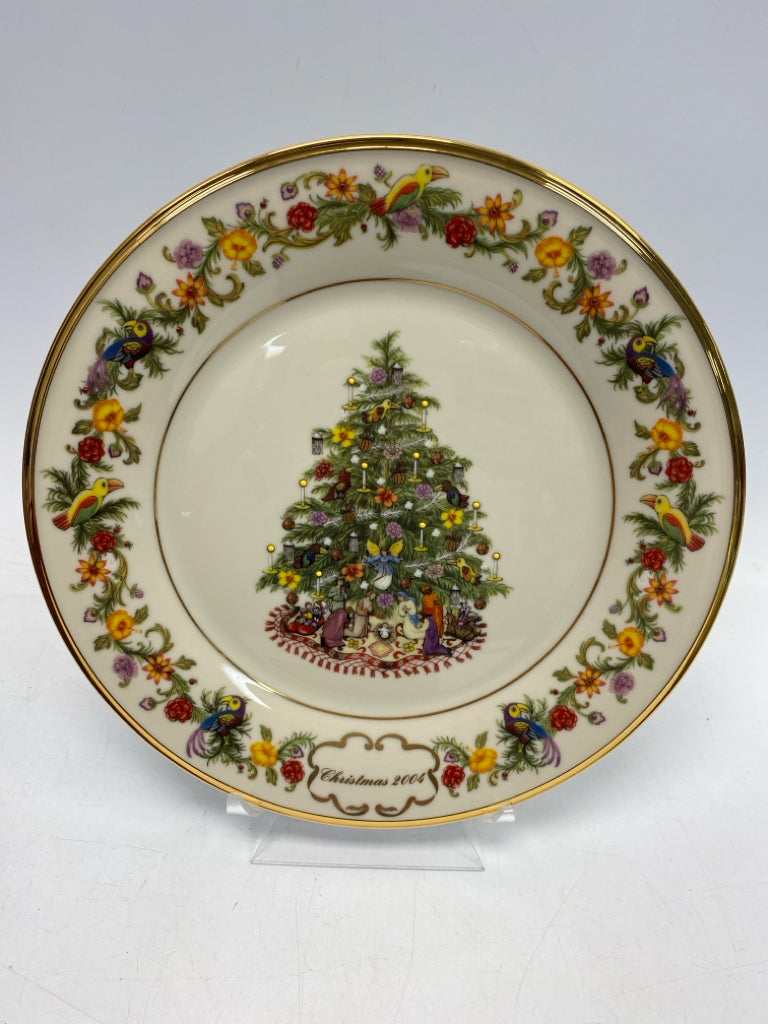 Lenox Cream Green/Multi Christmas Decorative Plate