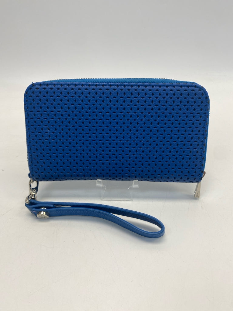 Thirty-One Blue Perforated Wristlet