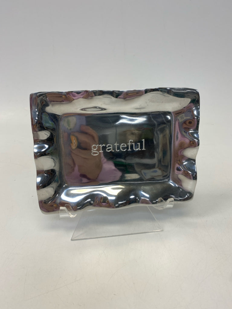 Beatriz Ball Silver Metal Plate (s)