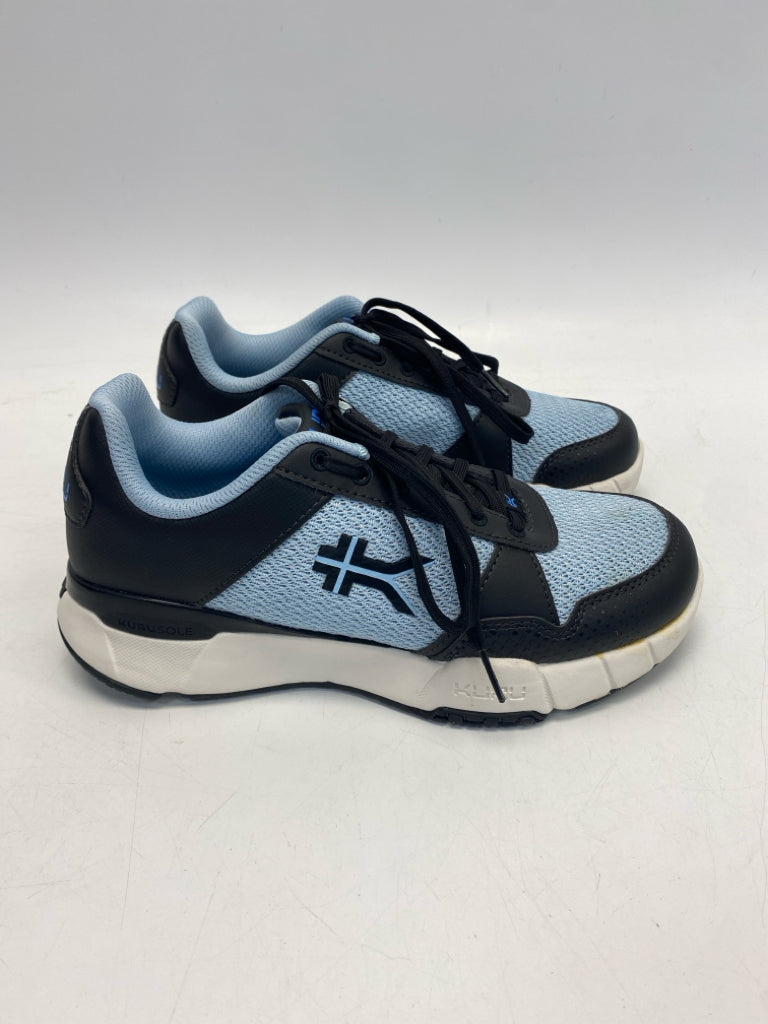 Size 8 Black Black Lace-up Sneakers