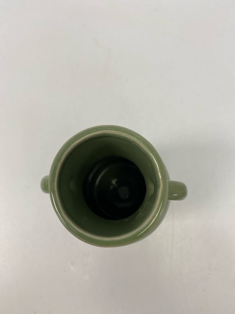 Green Cream Flowers Vase