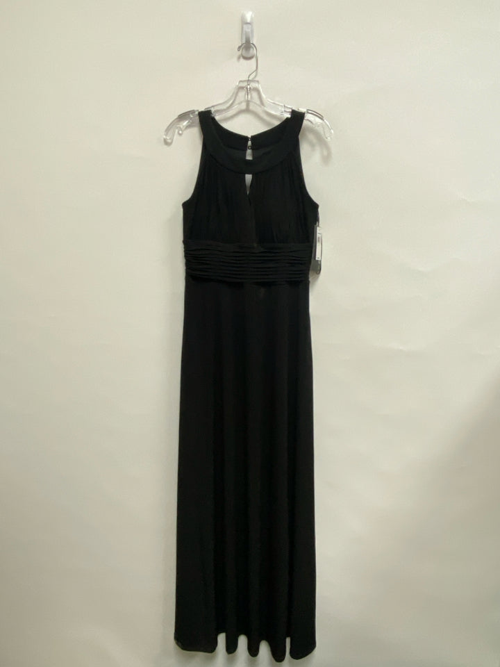 NWT Sangria Size 10 Black Pleated Sleeveless Ladies Dress