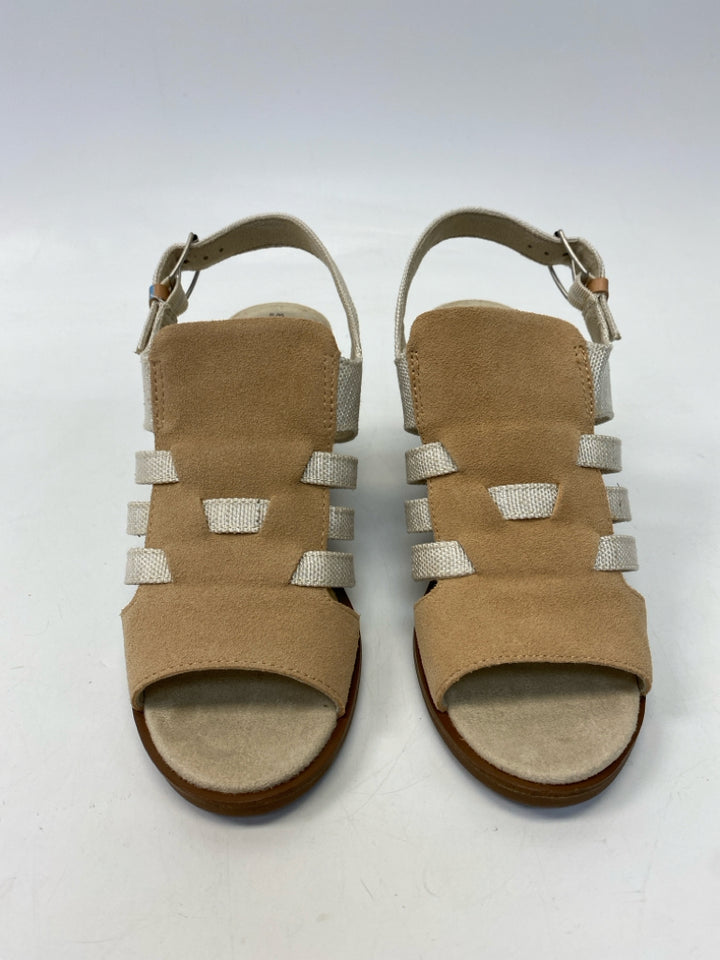 NWOT Toms  Size 9 Tan Sandals