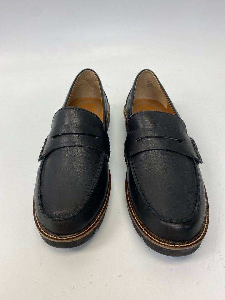 aetrex  Size 8.5 Black Flats