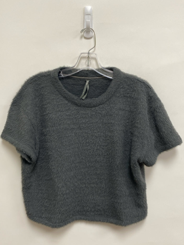 Anthropologie Size 1X Gray Fuzzy Plus Size Sweater