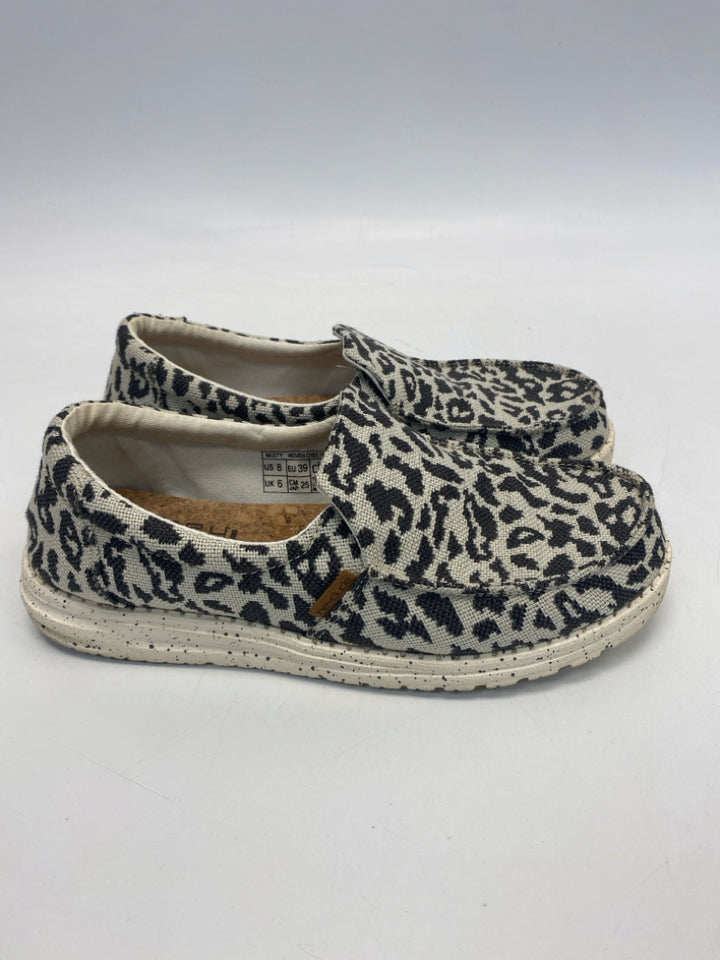 Hey Dude  Size 8 Gray/Blk Sneakers