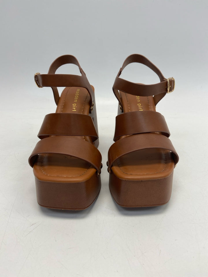 Madden Girl  Size 6 Brown Sandals