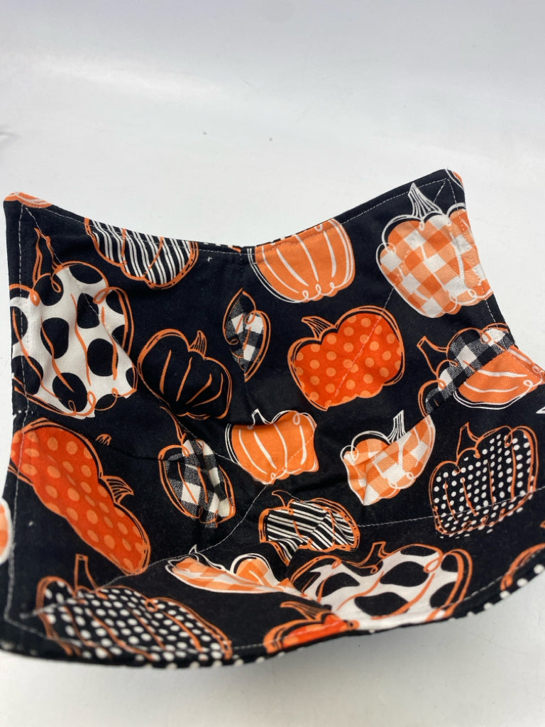 Black Orange/White Pumpkin Misc. Kitchen