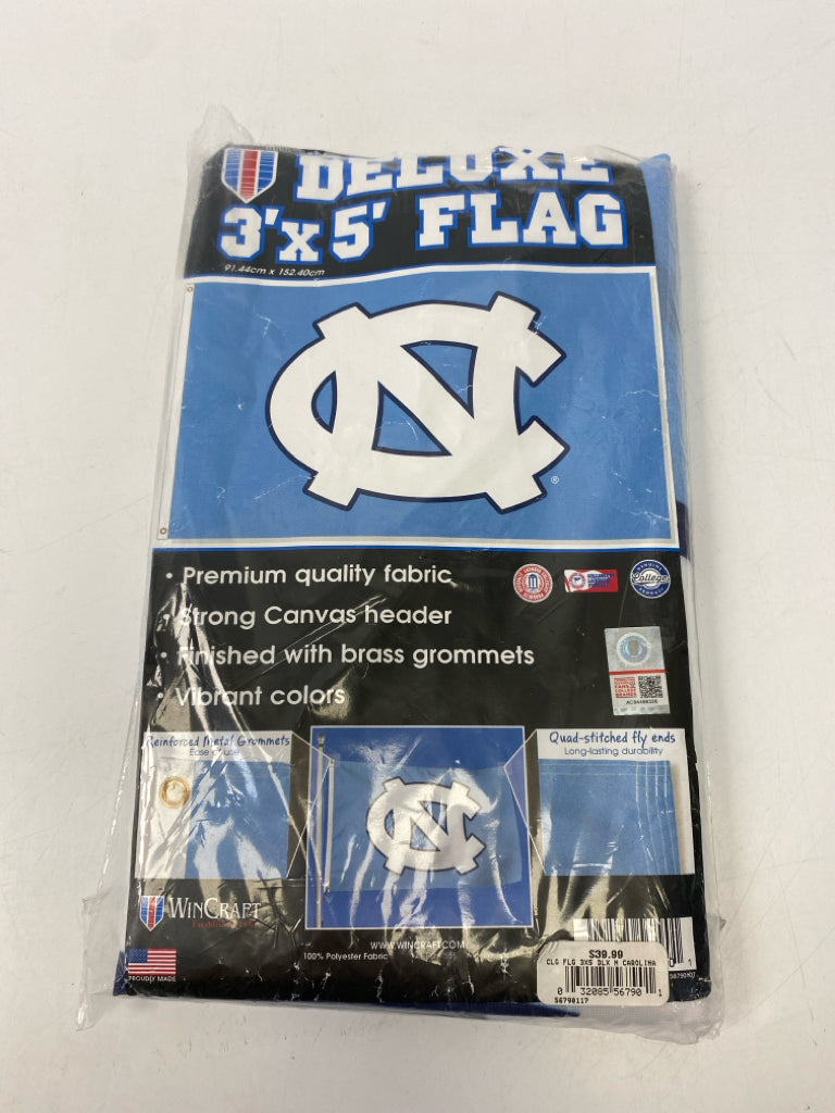Blue White UNC Decorative Flag
