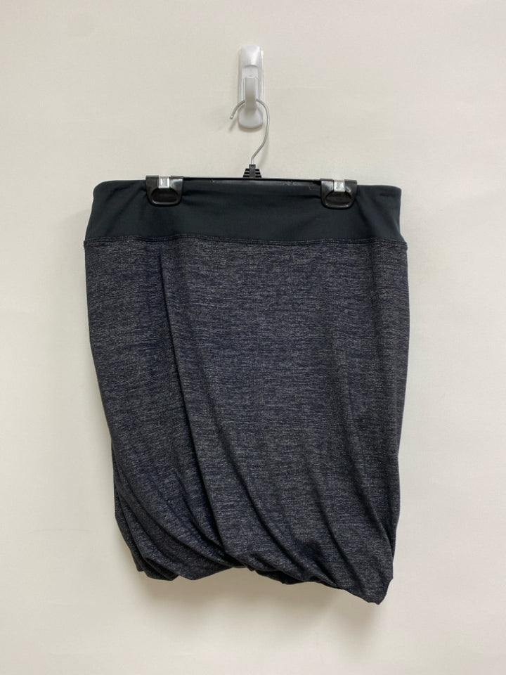 Athleta Size S Charcoal Black Trimmed Ladies Skirt