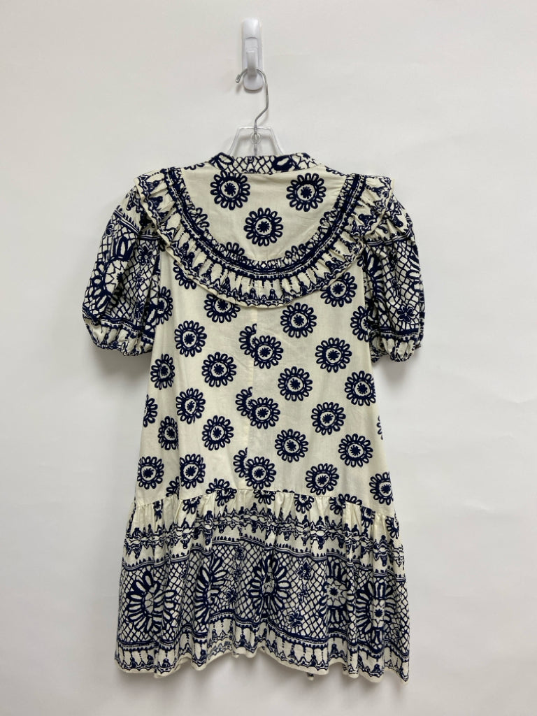 love the label Size M Cream Navy Print Button Up Ladies Dress