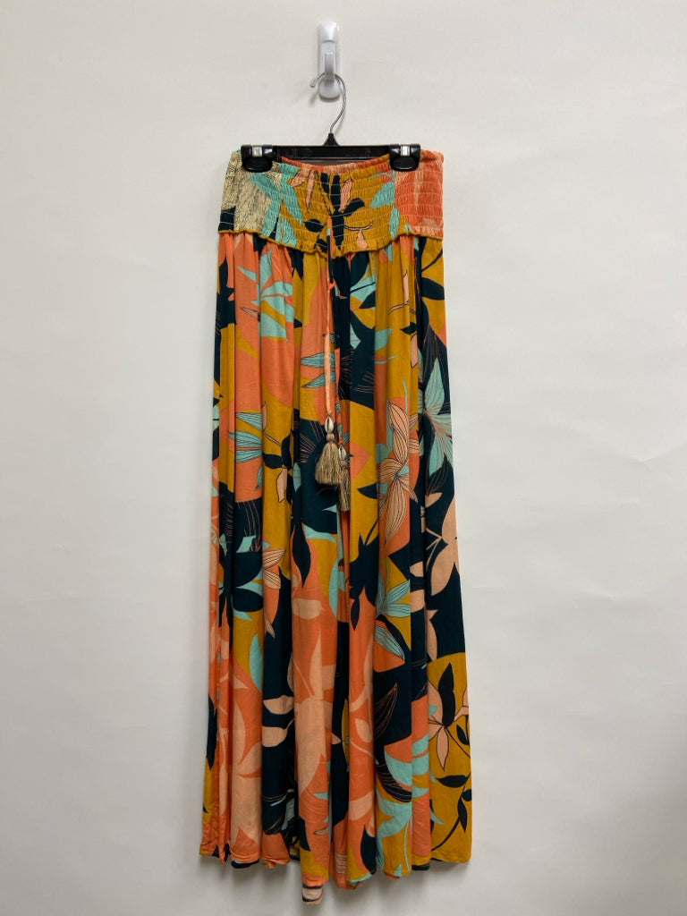 Size S Marigold Coral/Blue Leaves Ladies Pants