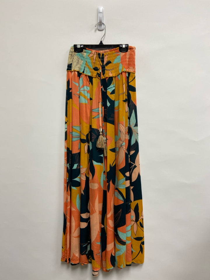 Size S Marigold Coral/Blue Leaves Ladies Pants