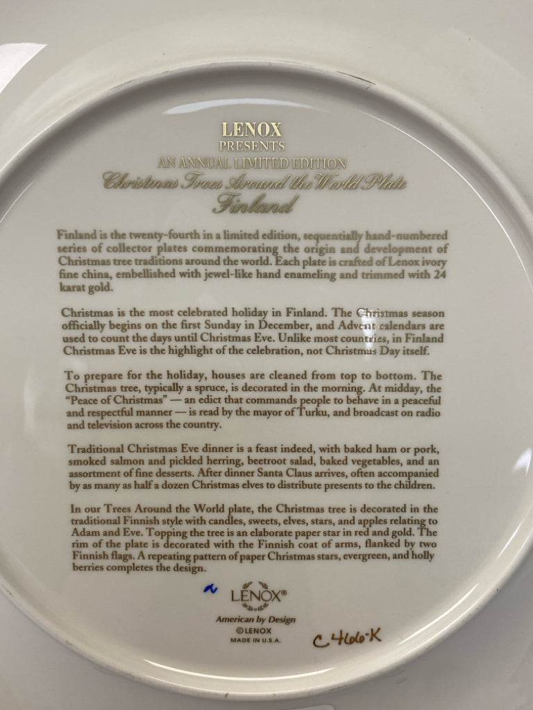 Lenox Cream Green/Multi Christmas Decorative Plate
