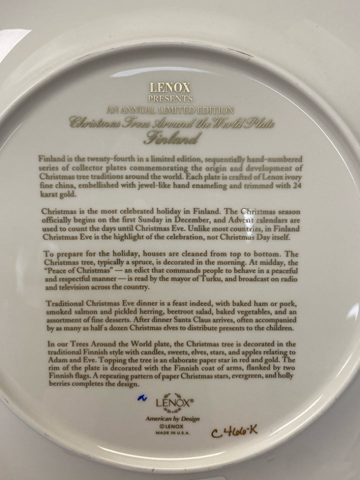 Lenox Cream Green/Multi Christmas Decorative Plate