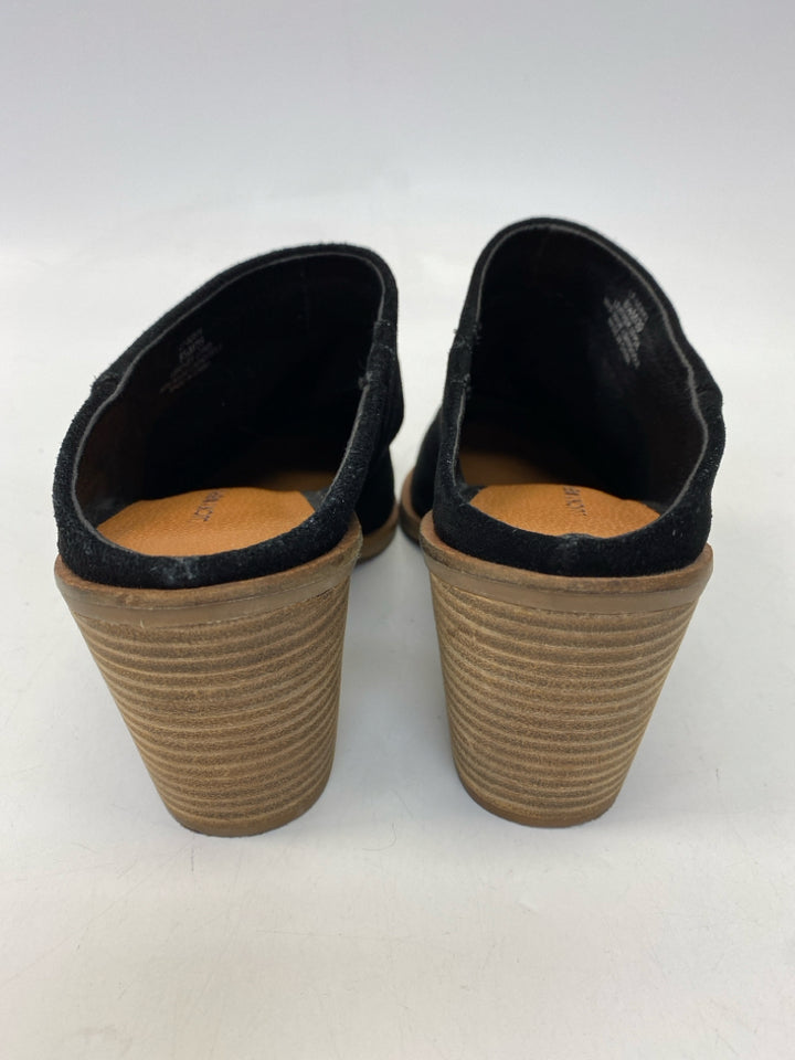 Lucky Brand  Size 8.5 Black Suede Heels