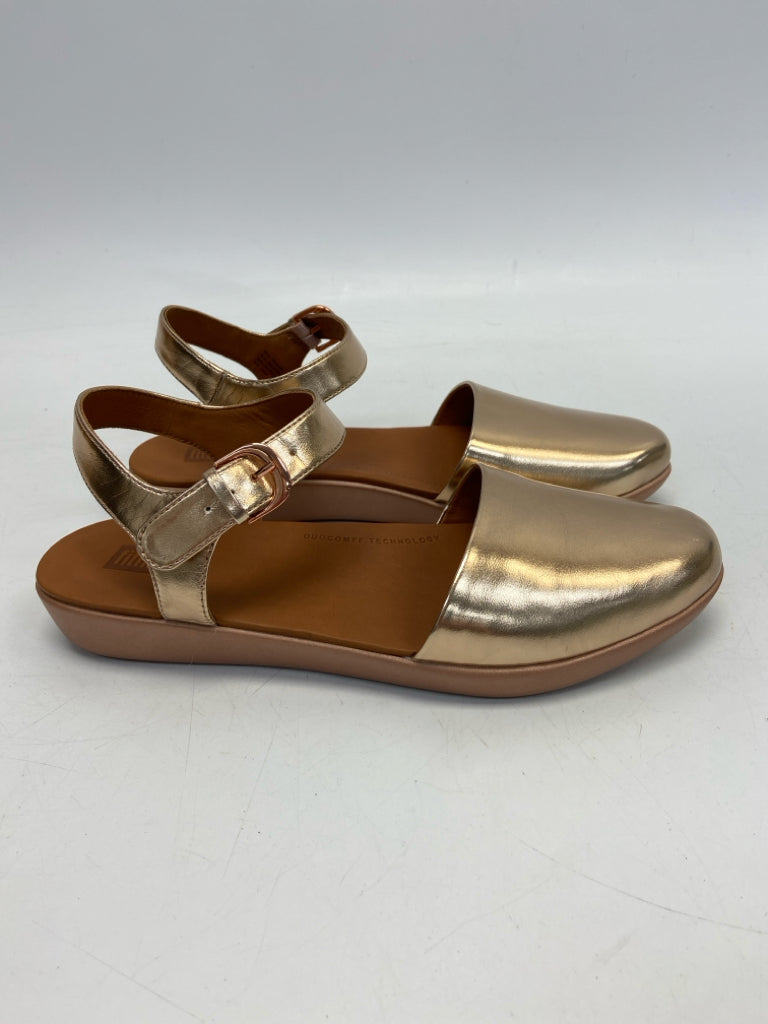 NWOT Fit Flop  Size 8.5 Rose Gold Sandals