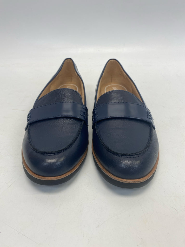 Life Stride  Size 7.5 Navy Flats