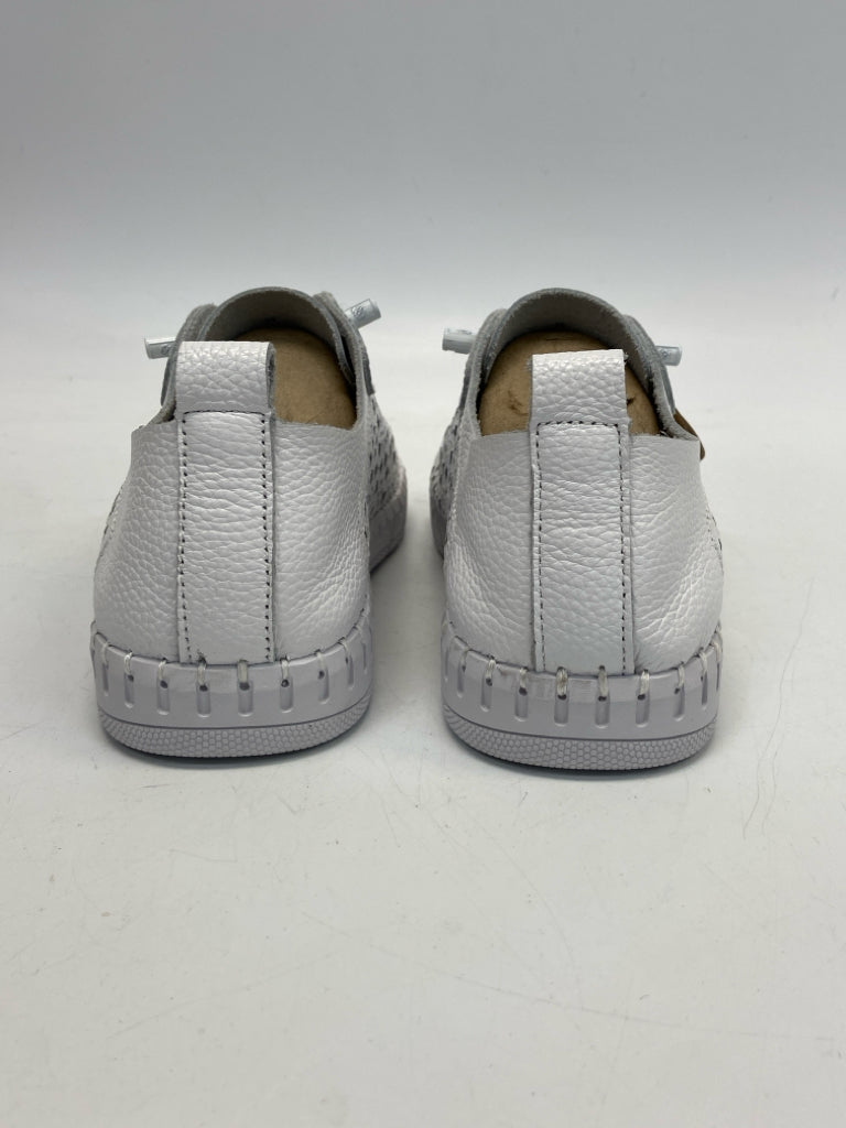 NWT  Size 39 White Perforated Sneakers