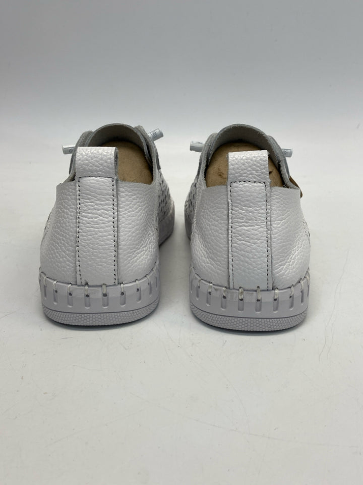 NWT  Size 39 White Perforated Sneakers