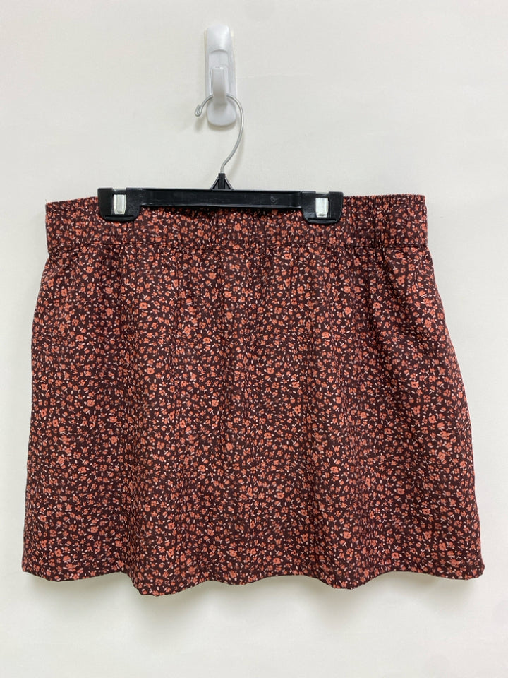 NWT Gerry Size L Brown Coral Flowers Ladies Skort