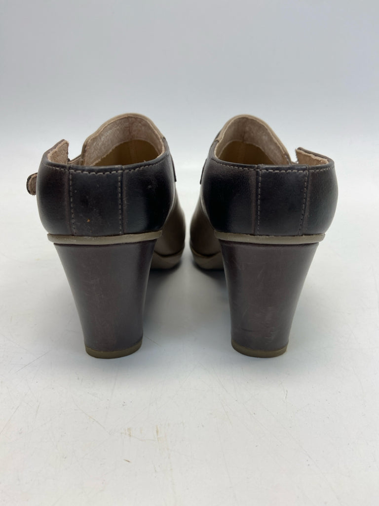 Dansko US Shoe Size 37 Taupe Clogs
