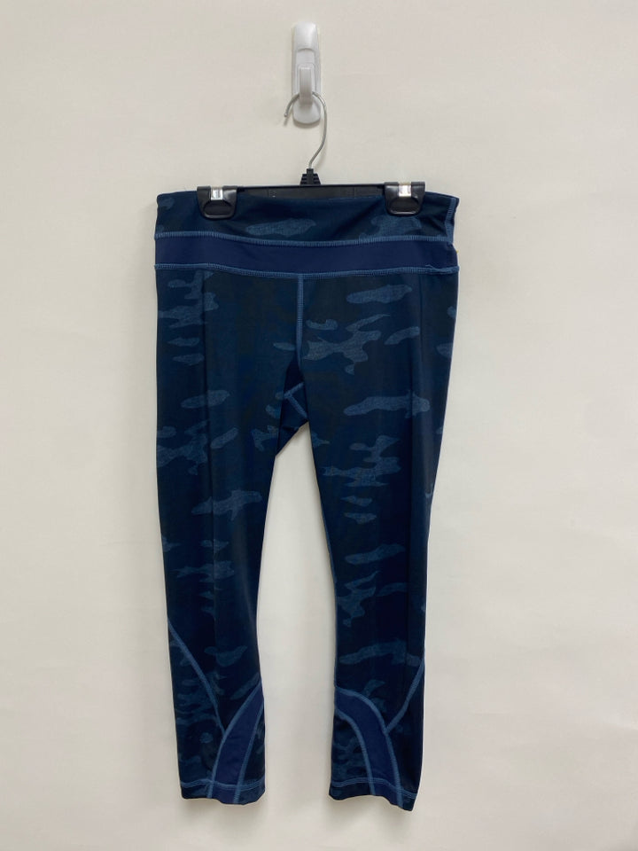 Lululemon Size 4 Navy Camouflage Cropped Ladies Leggings