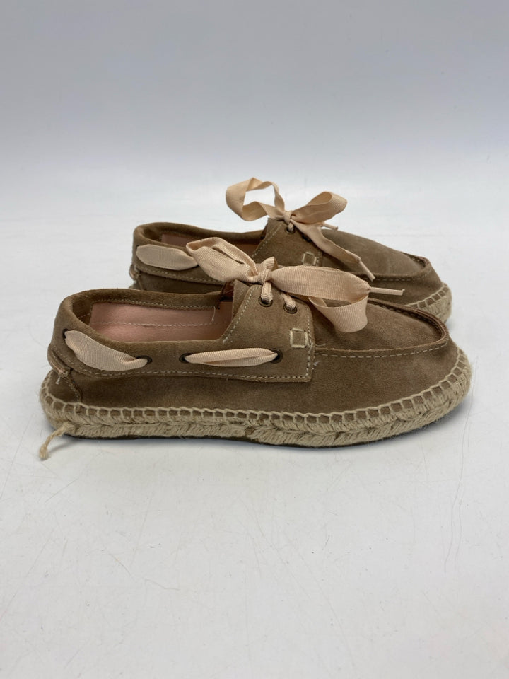 EU Shoe Size 36 US Shoe Size Taupe Flats