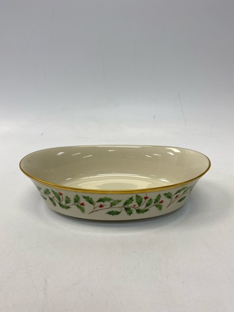 Lenox Cream Green/Red Holly Berries China Christmas
