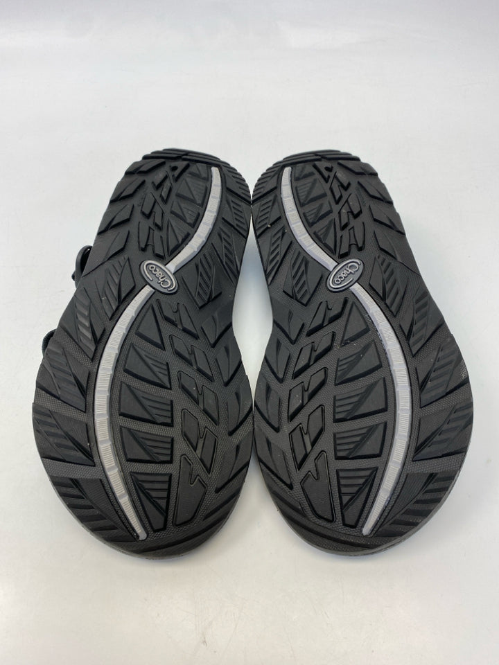 NWOT Chaco Size 11 Black Gray Criss-Cross Men&