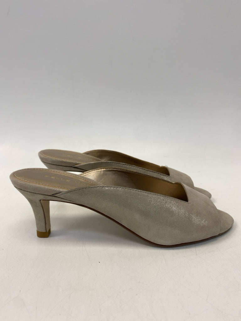 NWOT US Shoe Size 7 Cream Shimmery Heels
