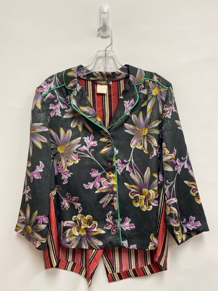 Size S Gray Purple/Pink Flowers Ladies Top