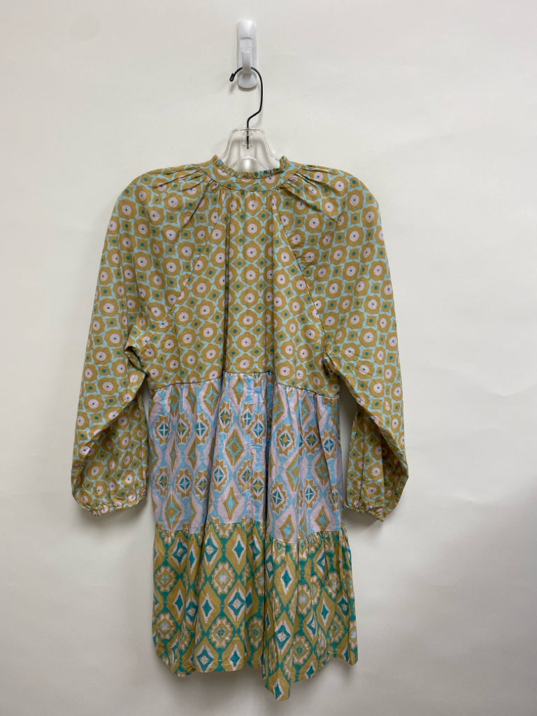 Jessica Simpson Size XL Tan Blue/Lavender Print Ladies Dress