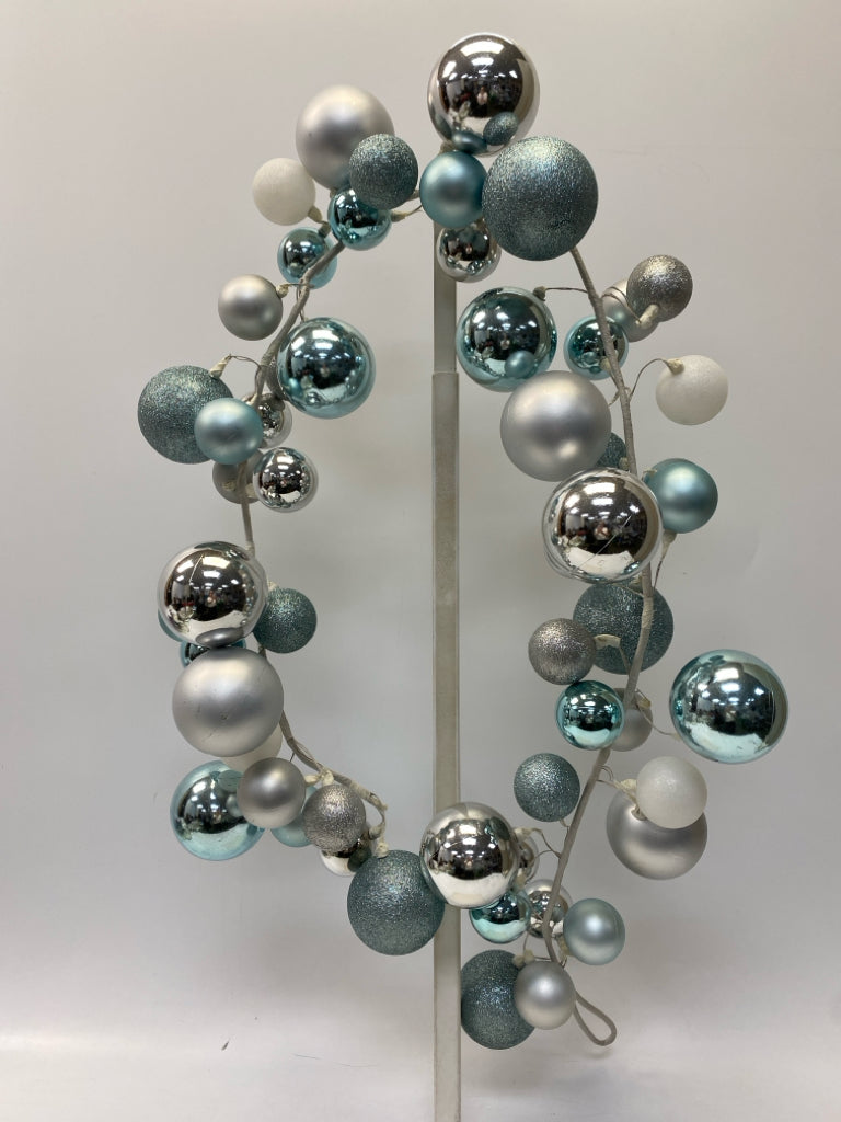 Blue Silver Christmas