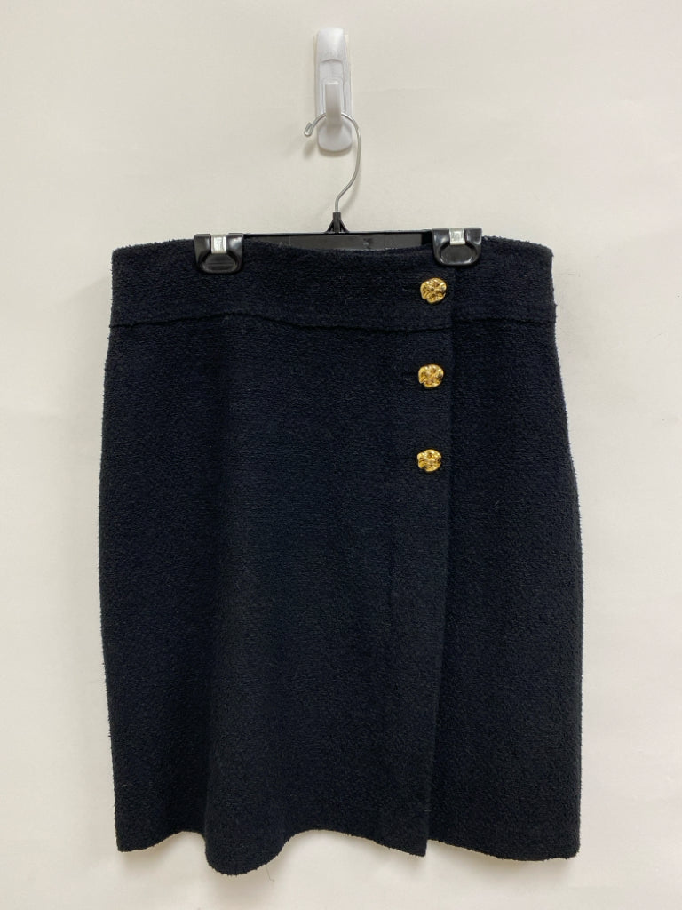 Size 6 Black Texture Ladies Skirt