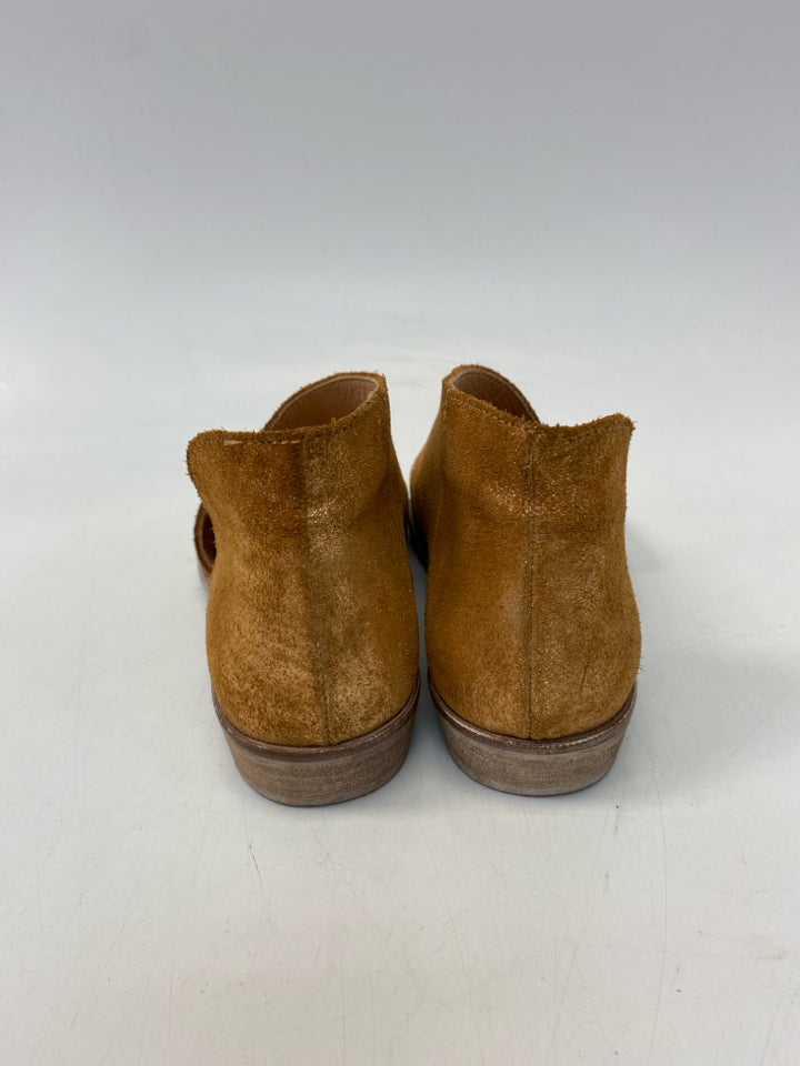 Free People  Size 36 Brown Gold Shimmery Sandals