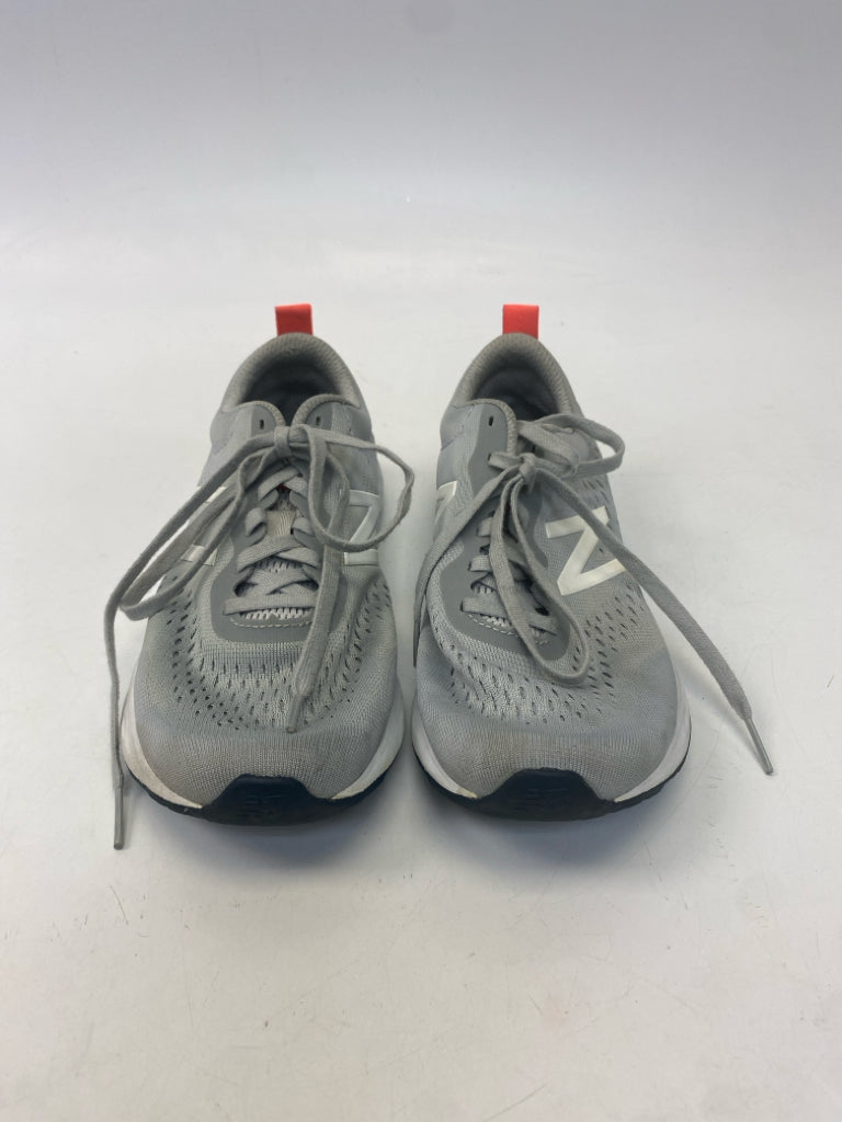 New Balance US Shoe Size 7 Mint Green Lace-up Sneakers