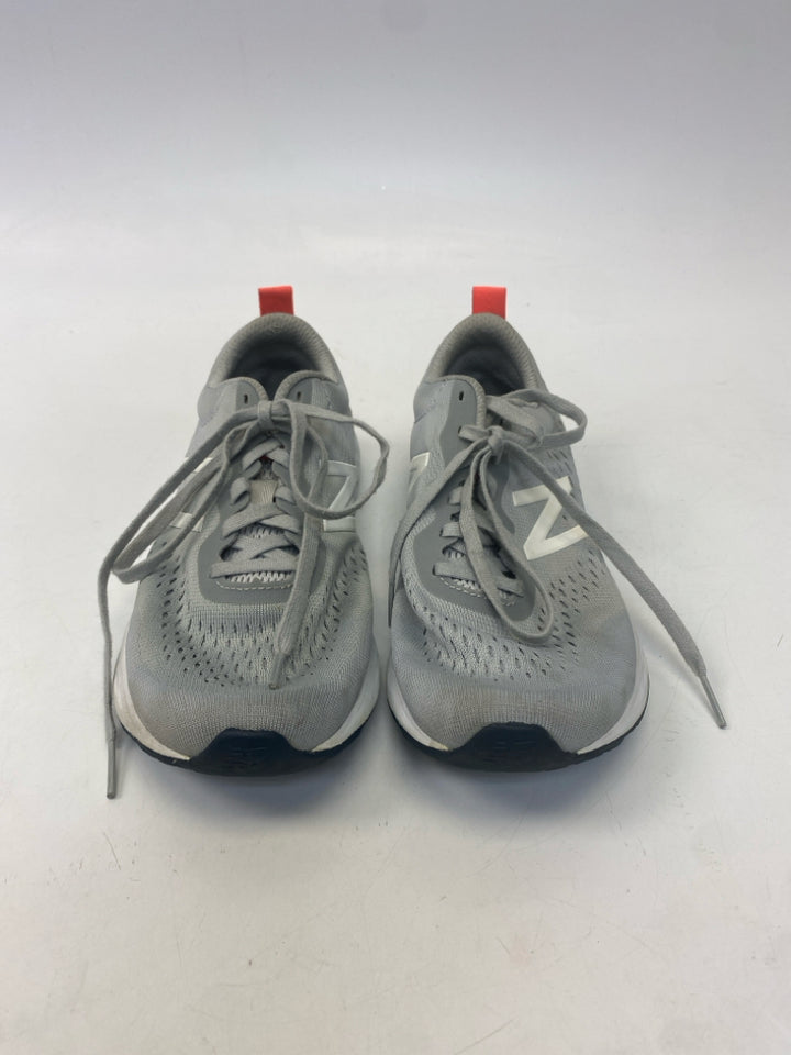 New Balance US Shoe Size 7 Mint Green Lace-up Sneakers