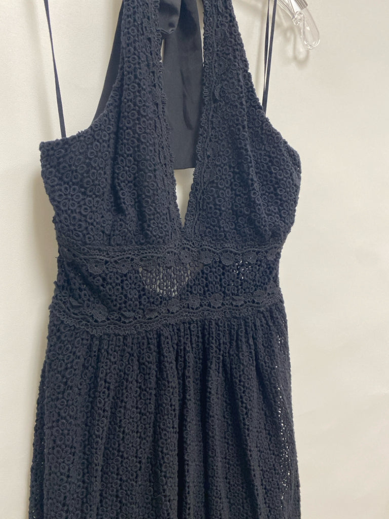 Free People Size 4 Black Texture Halter Ladies Dress