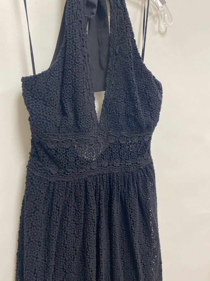 Free People Size 4 Black Texture Halter Ladies Dress
