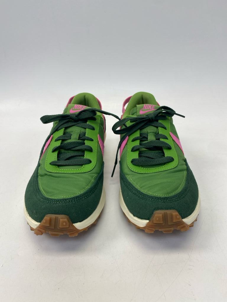 NWOT Nike  Size 9 Green Pink Lace-up Sneakers