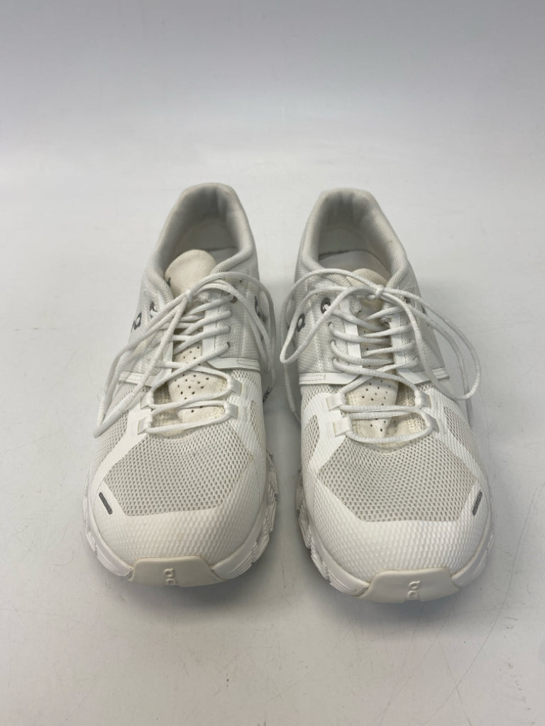 On Cloud  Size 8 White Lace-up Sneakers