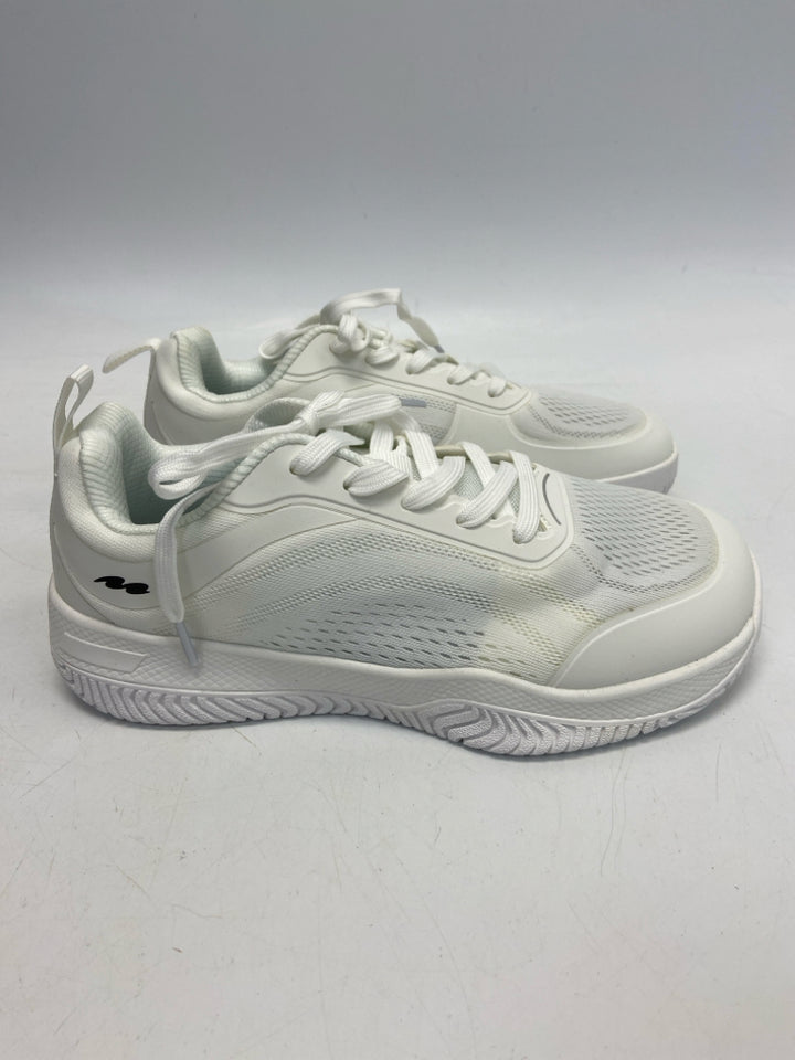NWOT EU Shoe Size 40 White Sneakers