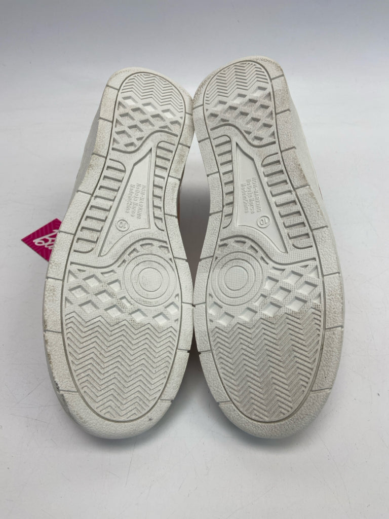 NWT Barbie  Size 10 White Pink Lace-up Sneakers
