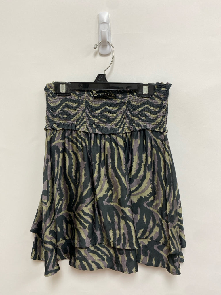 Rails Size XS Dusty Purple Taupe/Black Smocking Ladies Skirt