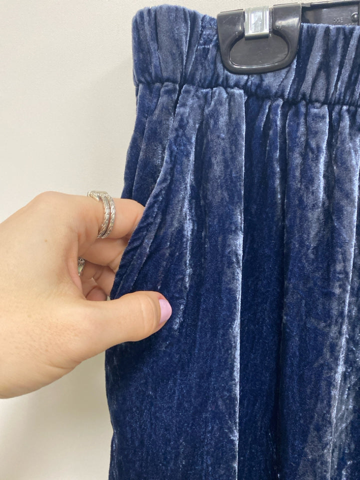 ett:twa Size S Blue Pull-on Ladies Pants
