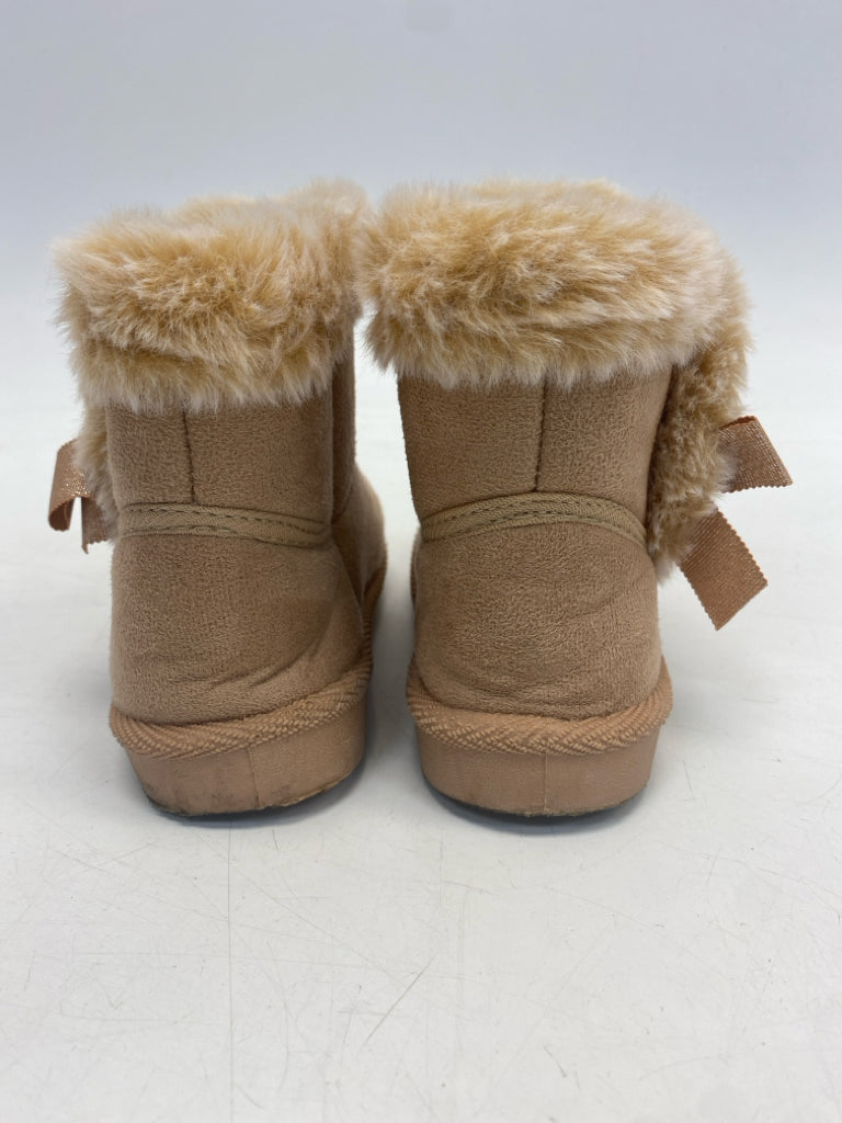 First Steps SIZE 8 Tan Bows Girl&