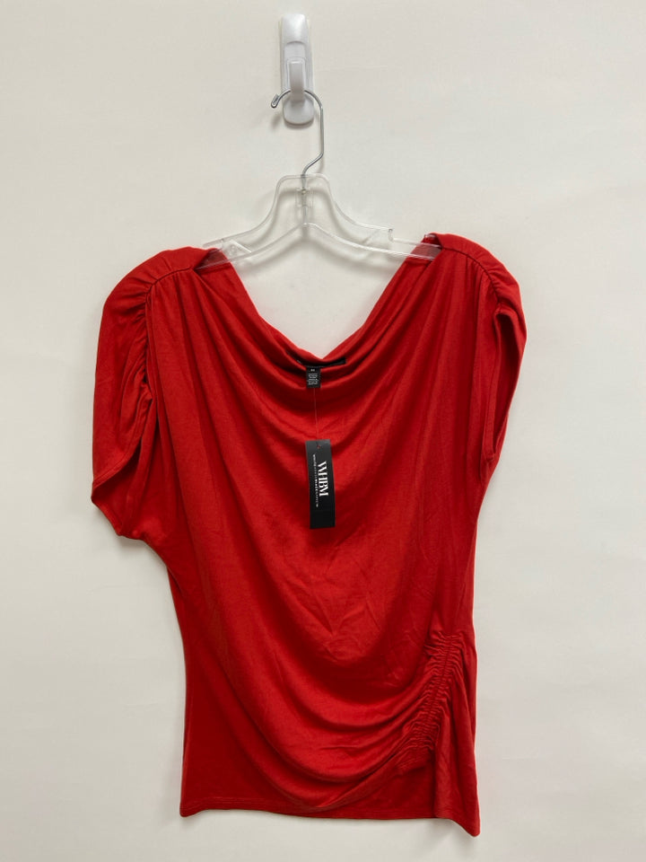 NWT Wht House/Blk Mkt Size M Red Sleeveless Ladies Top