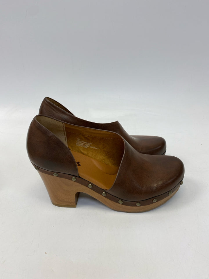 Korks  Size 7 Dark Brown Clogs